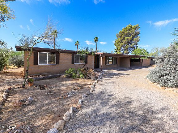2nd image of 1371 W San Nicolas Dr