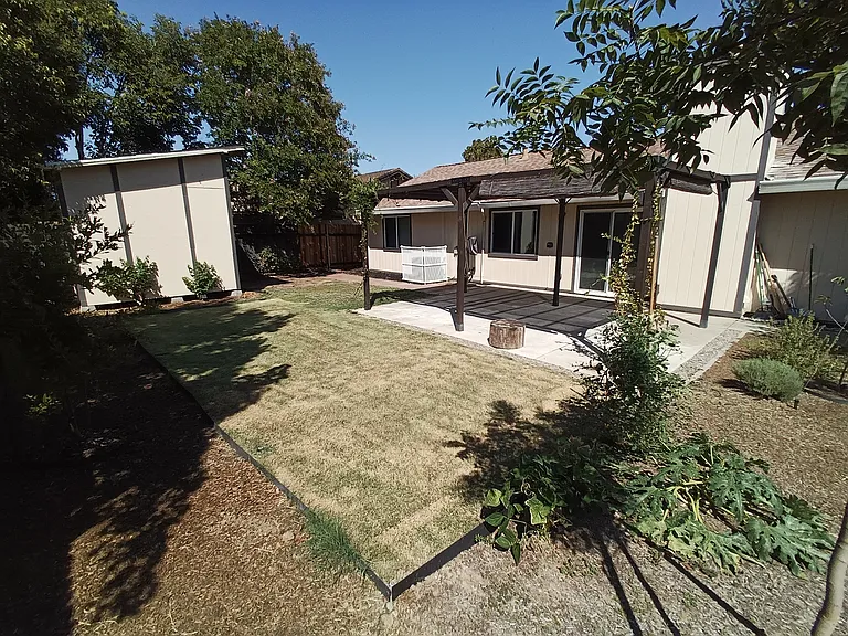 8205 Clarion Cir — Photo 2