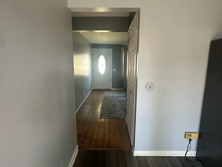 Sutorius Dr — Photo 12