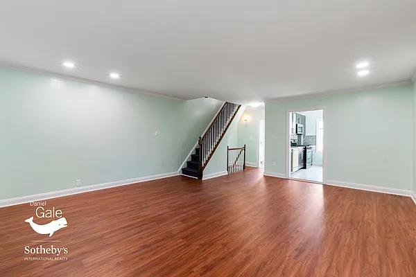 Rented by Daniel Gale Sotheby's International Realty | media 20