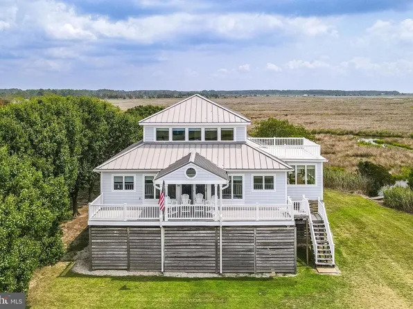14 Hammock Pointe, Crisfield, MD 21817