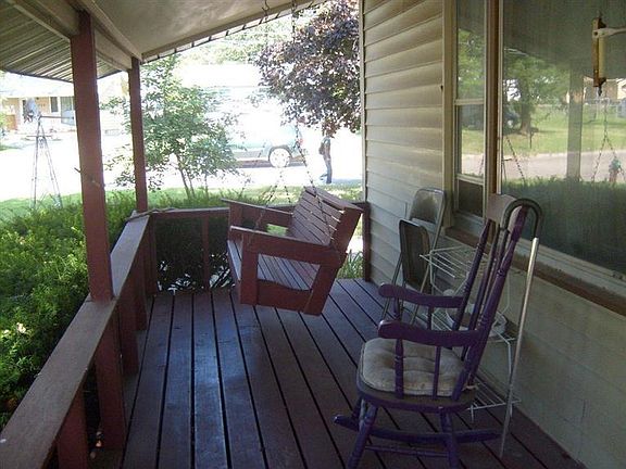 4th image of 1226 W 17th St