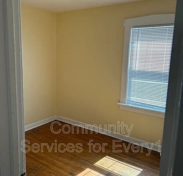 247 Roesch Ave #45A — Photo 3