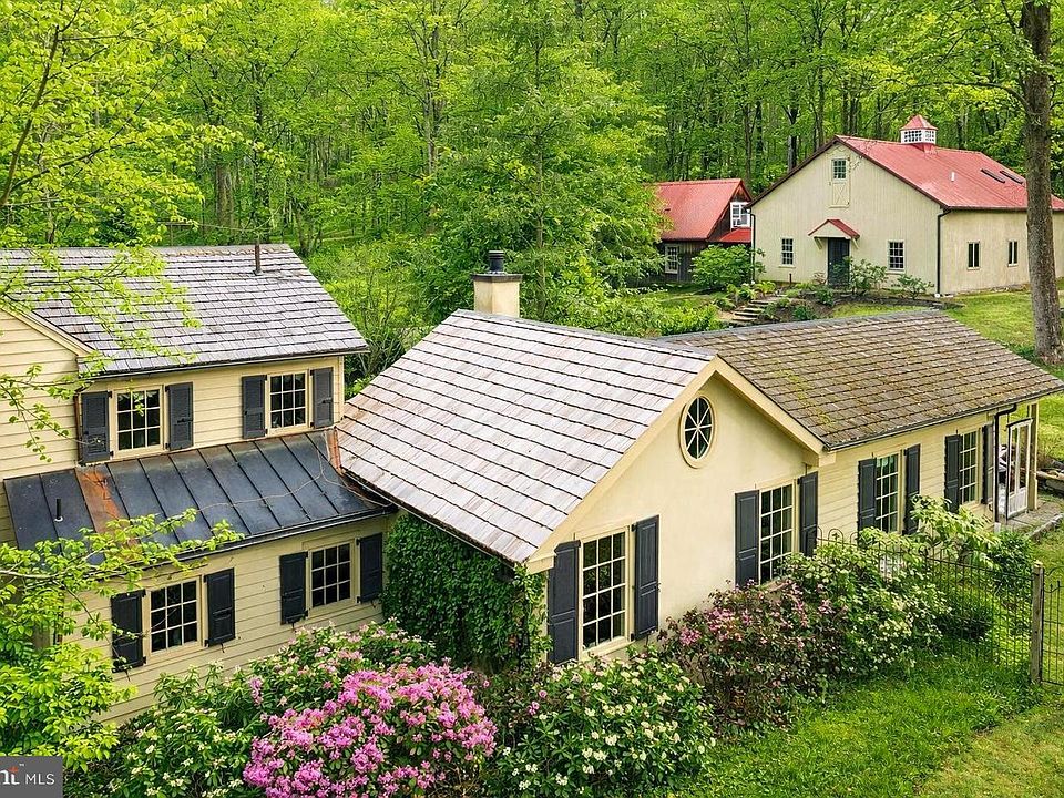 1st image of 6338 Old Carversville Rd
