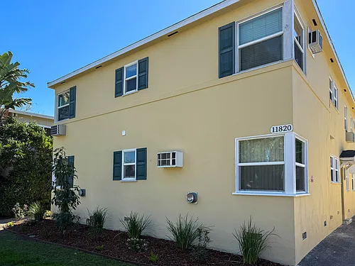 11820 Magnolia Blvd #11820 Photo 1