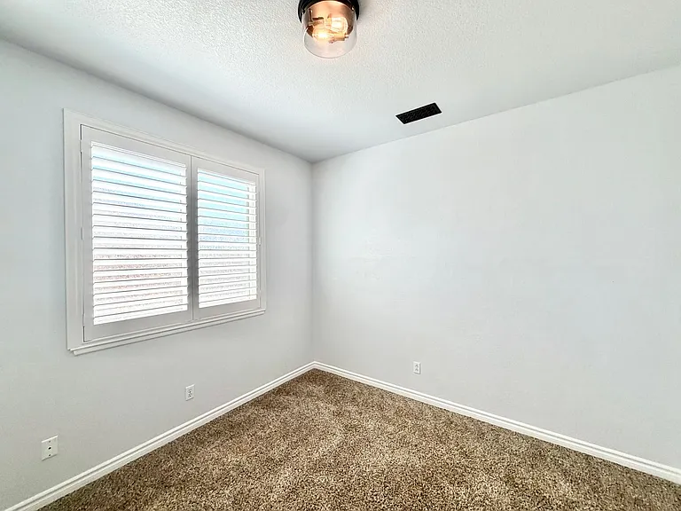 983 Sarazen St — Photo 16