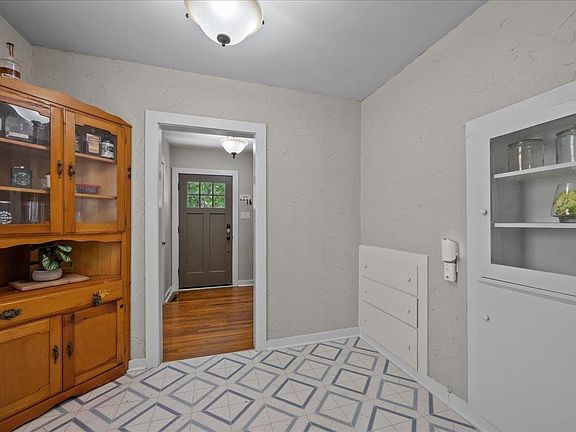 5th image of 1322 N 4th St