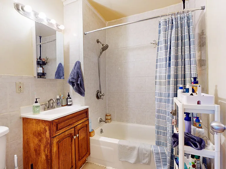 86 Hammond St #2A — Photo 7
