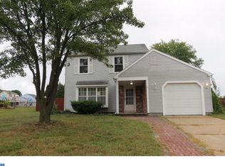 5 Covington Dr, Sicklerville, NJ 08081