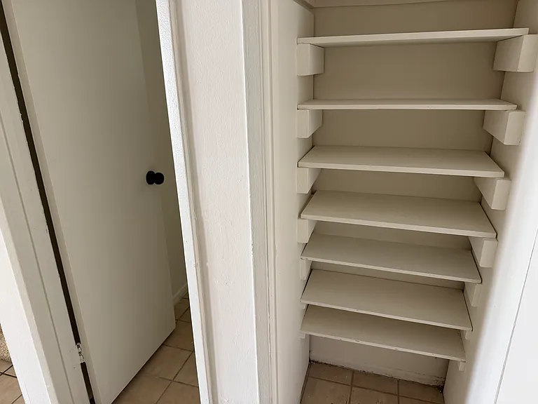 1505 Prospect Ave — Photo 12