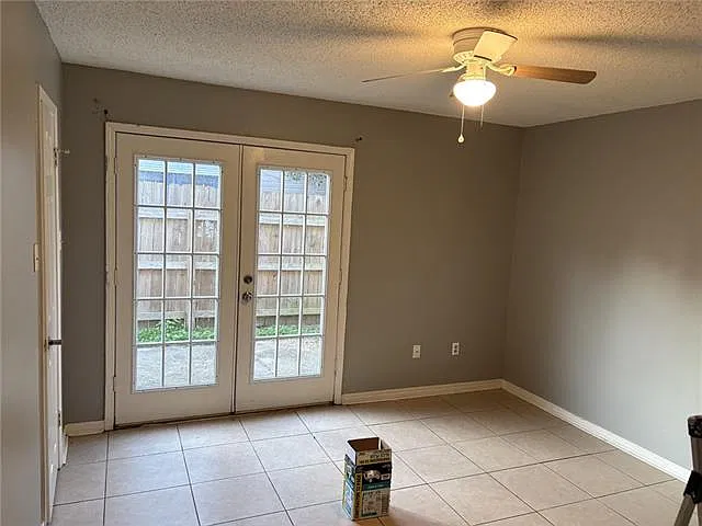 2 bed, 1.0 bath, 875 sqft, $900 — Photo 3