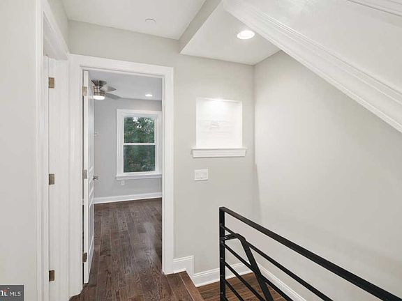 5th image of 2131 N 10th St