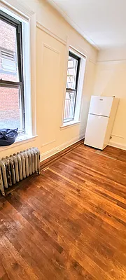 Rented by United Realty Equities | media 13