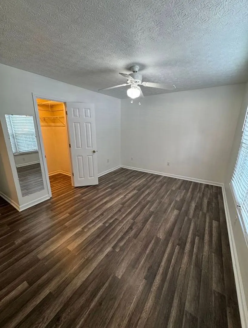 2 bed 1 bath newly renovated! — Photo 1