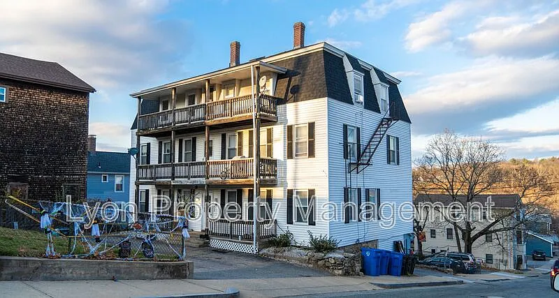 79 Summer St #3L