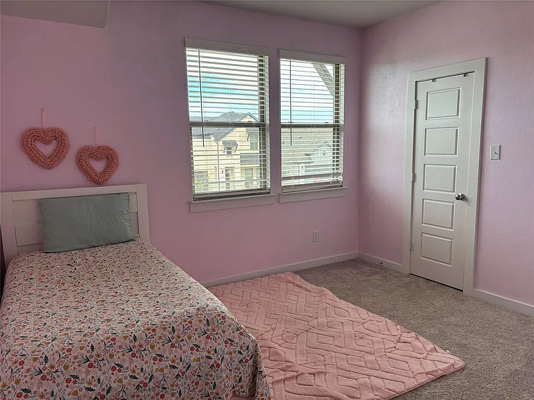 2029 Dovedale Dr — Photo 16