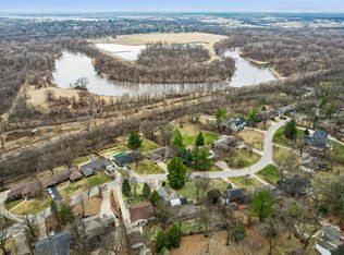 3939 River Oaks Dr, Des Moines, IA 50312