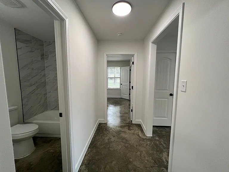 25 E Biscayne Rd — Photo 14