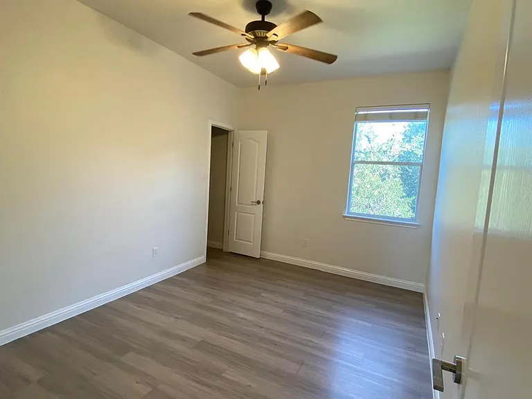 3806 Juniper Hills St — Photo 19