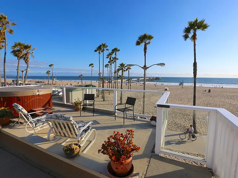 3003 Ocean Front Walk #1/2 — Photo 7