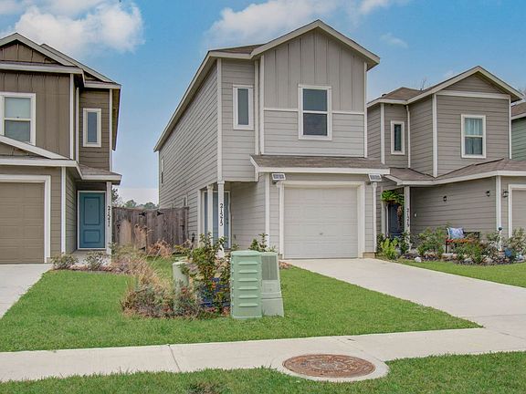3rd image of 21575 Carosella Dr