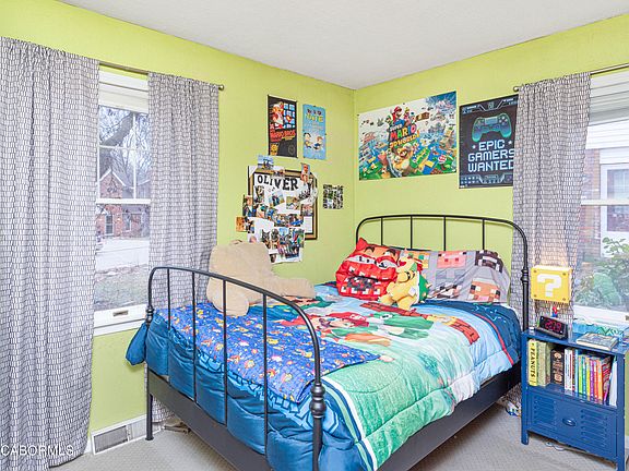 5th image of 131 Riverwood Dr
