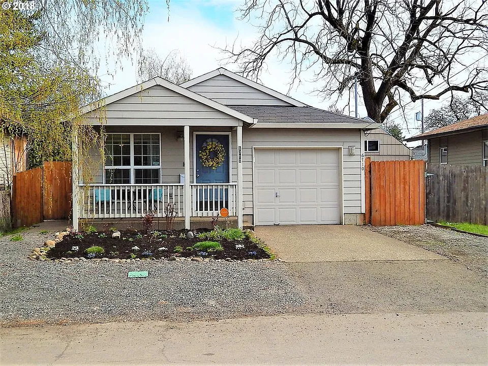6710 SE 67th Ave