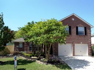 1104 Lake Shore Dr, Pearland, TX 77581