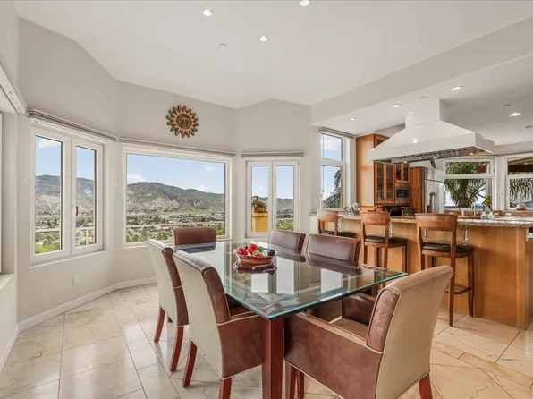 579 Glade Dr, Santa Paula, CA 93060