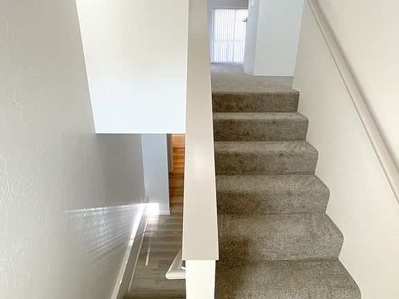 2nd image of 5513-5515 N Hills Dr #5517