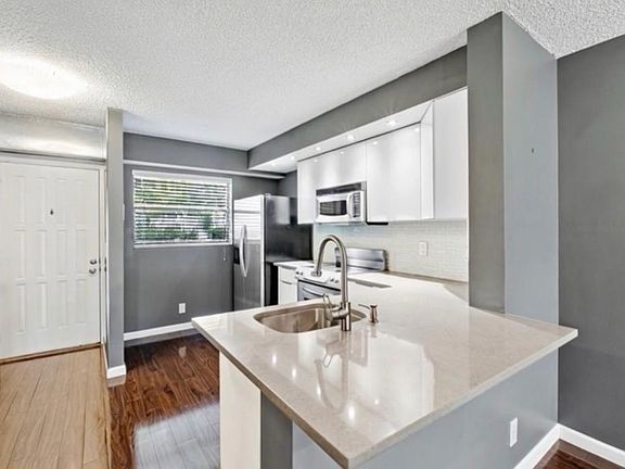 3rd image of 7675 NW 79th Avenue #114