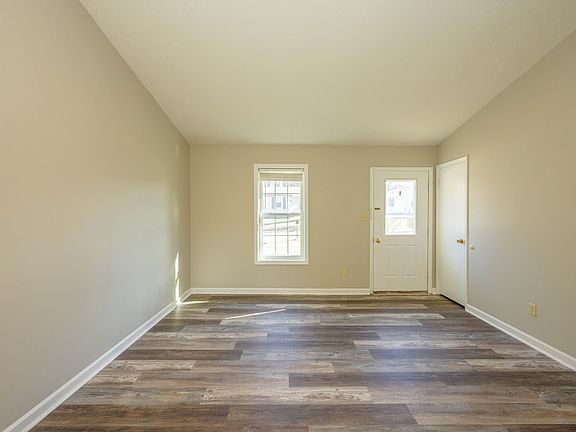 3rd image of 243 S Airview Dr