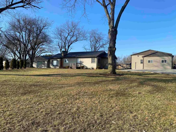 484 W Olson Rd, Rochester, IN 46975