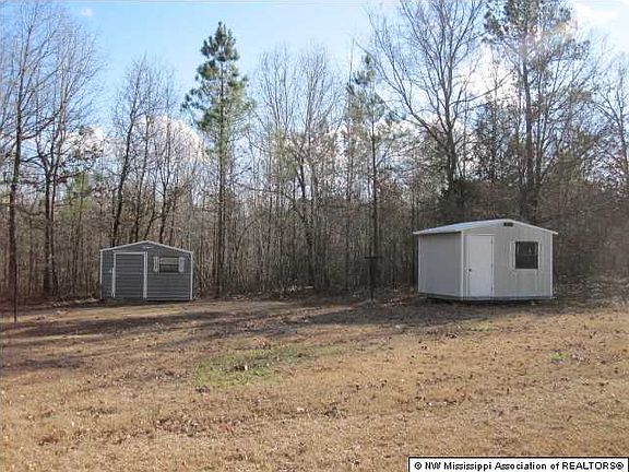 4th image of 38 Pleasant Valley Dr