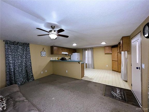 4th image of 59 Lampshire Ave