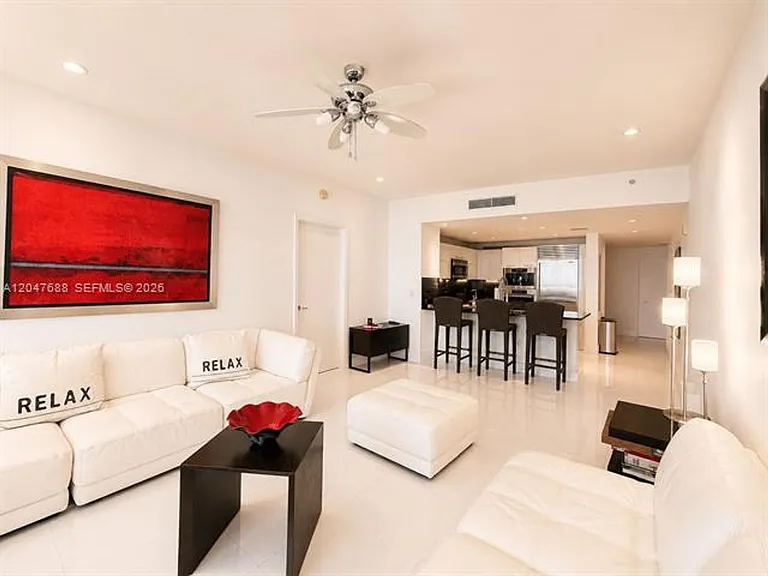 17121 Collins Ave #CU-1602 — Photo 5