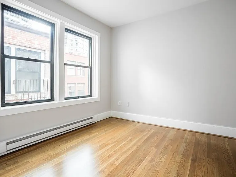 90 Warrenton St #8 — Photo 8