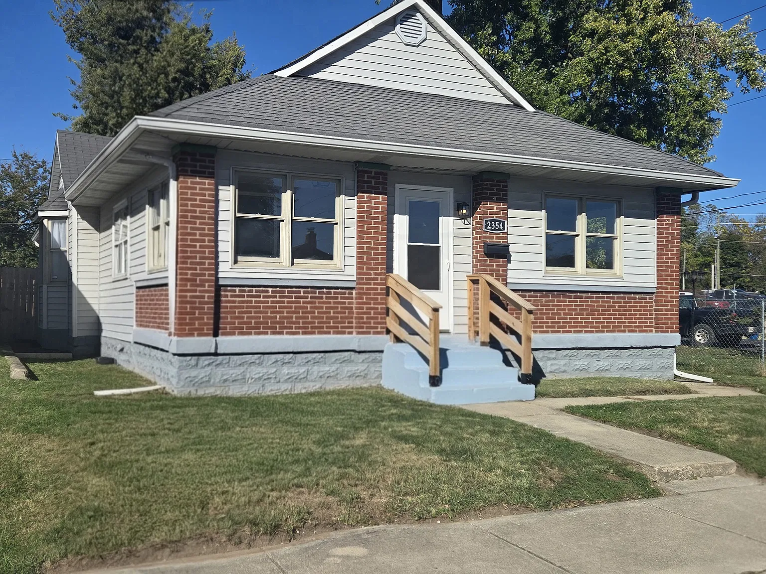 3 bed, 1066 sqft, $1,300 — Photo 1