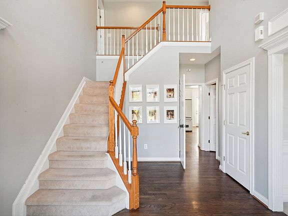 2nd image of 893 Ashridge Ct