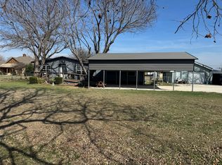 11776 Ivey Rd, Justin, TX 76247