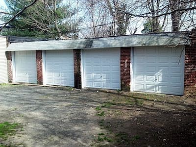 3rd image of 708 N Franklin St APT 10