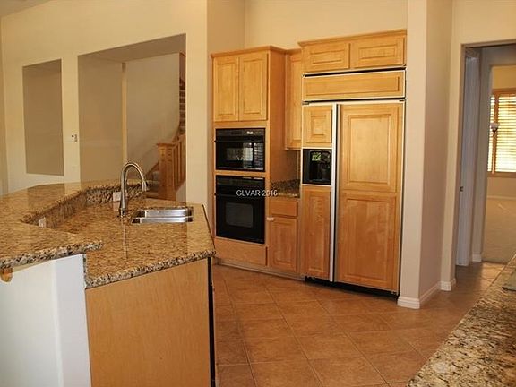 3rd image of 38 Desert Highlands Dr