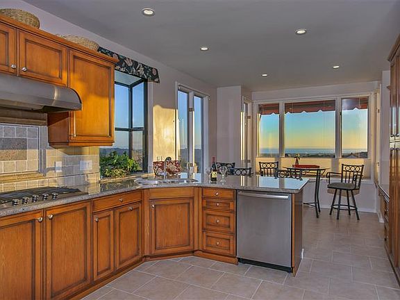 4th image of 4443 Shadow Hills Blvd