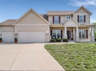5 Panorama Pointe Manor Cir, Wentzville, MO 63385
