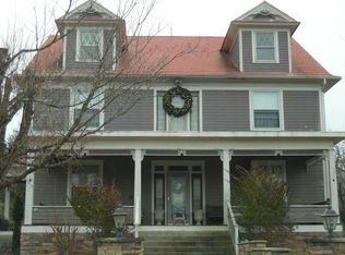 9994 Seneca Trl, Mill Point, WV 24946