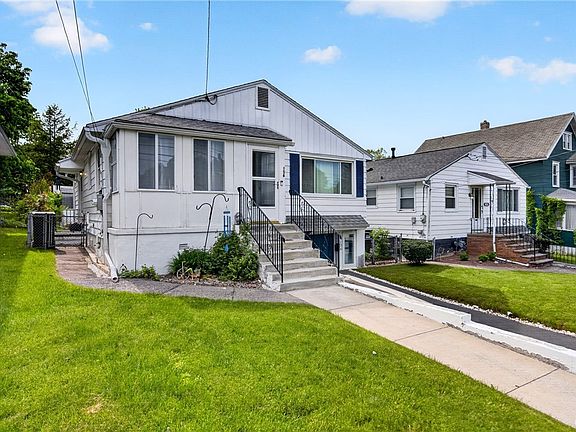 3rd image of 156 Clover Ridge Dr