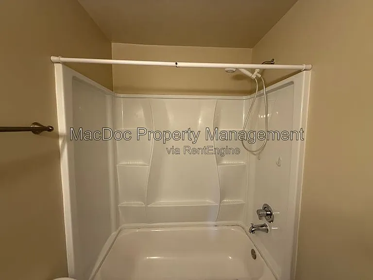 14611 Earlham Ct — Photo 26
