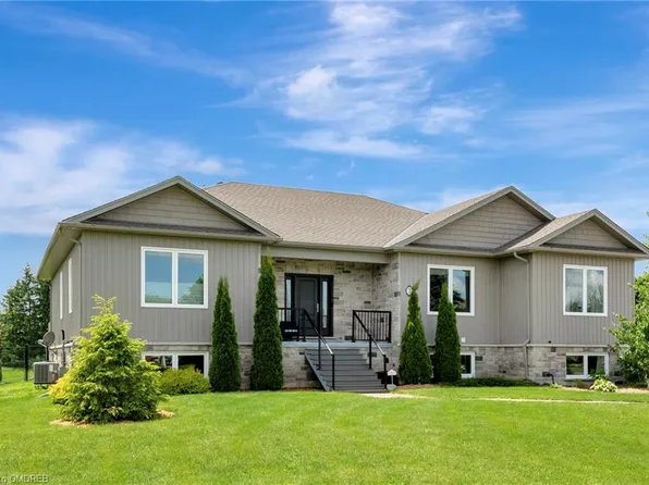 7 Gavin Dr, Hamilton, ON L8B 0Z2