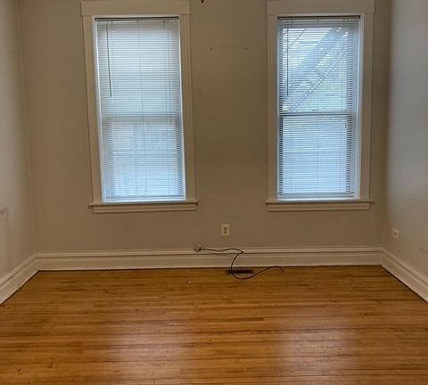 4th image of 1231 N Greenview Ave APT 1R