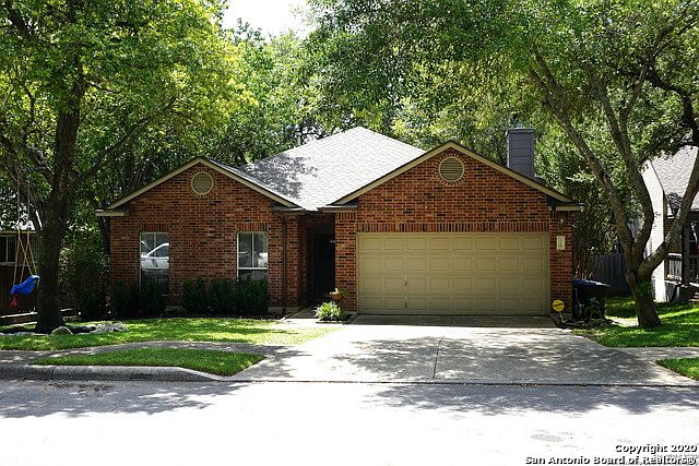 1st image of 16 Cove Creek Dr
